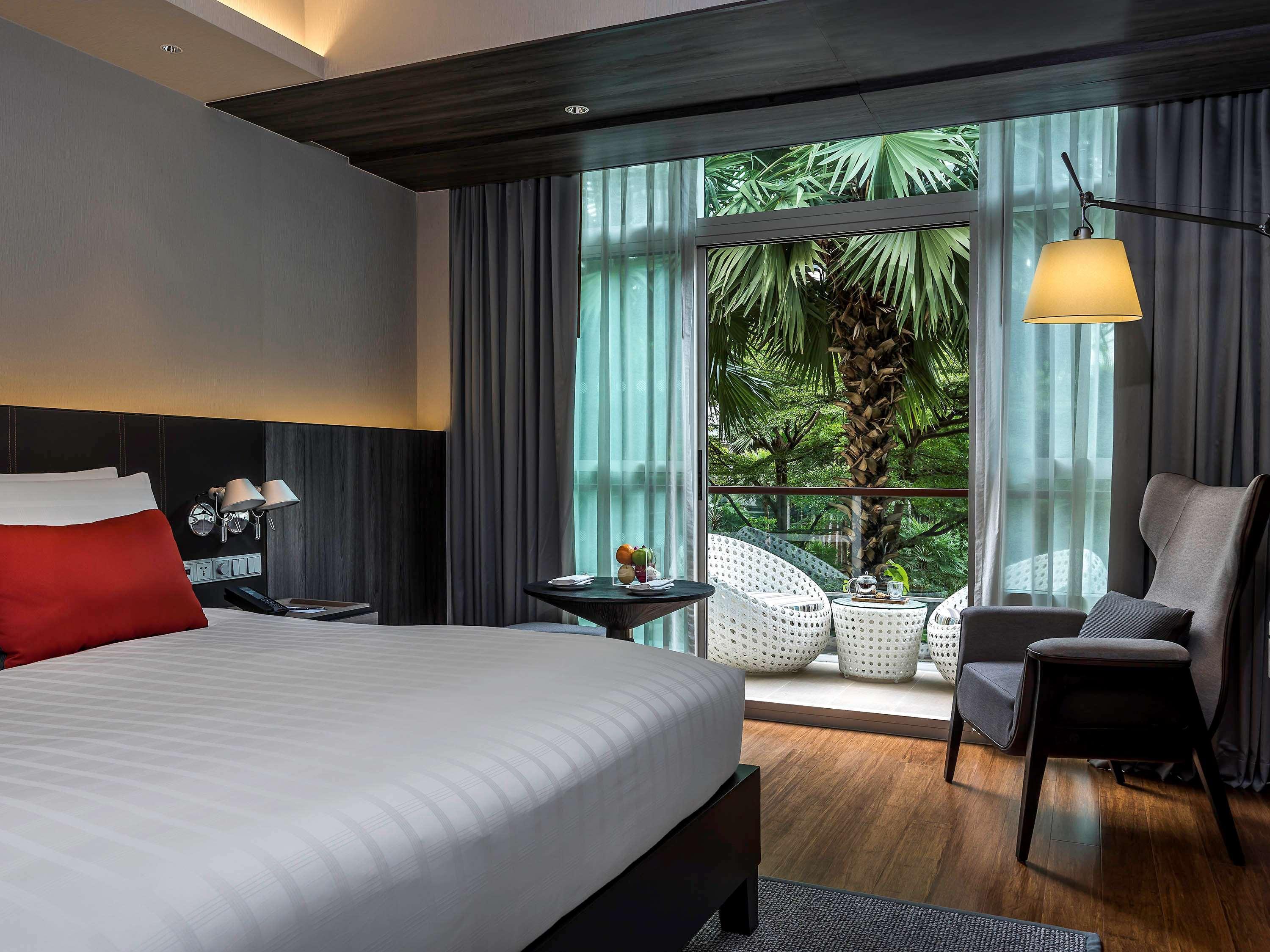 Pullman Bangkok King Power Hotell Eksteriør bilde Deluxe Room