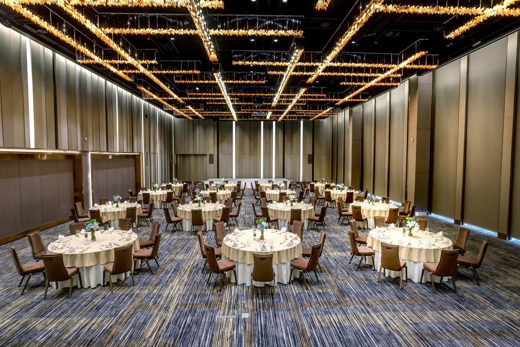 Pullman Bangkok King Power Hotell Eksteriør bilde The Grand Ballroom