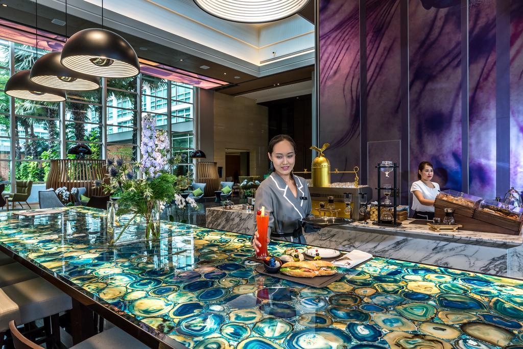 Pullman Bangkok King Power Hotell Eksteriør bilde The Bar